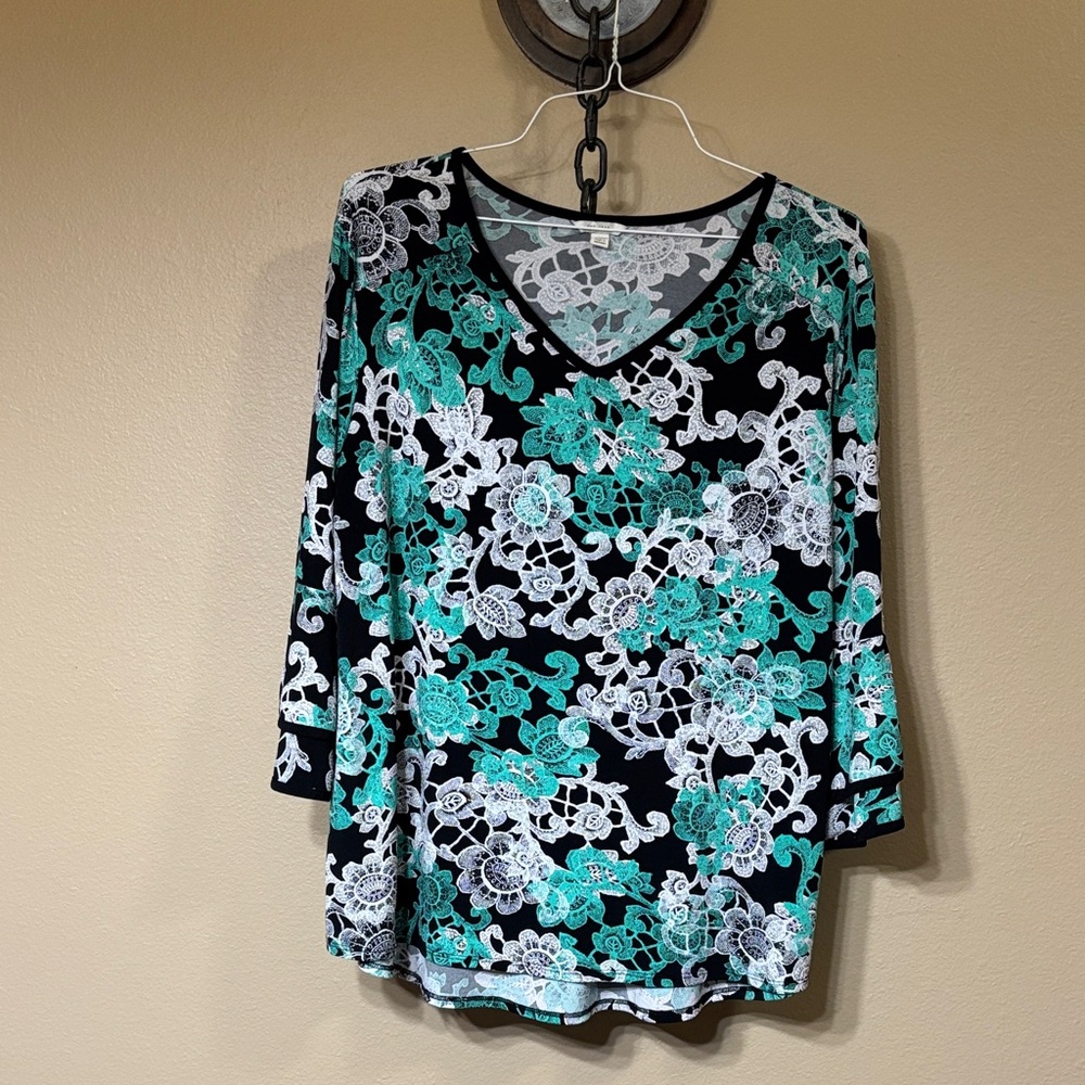 Elegant Floral V-Neck Blouse - Black, White, and Green